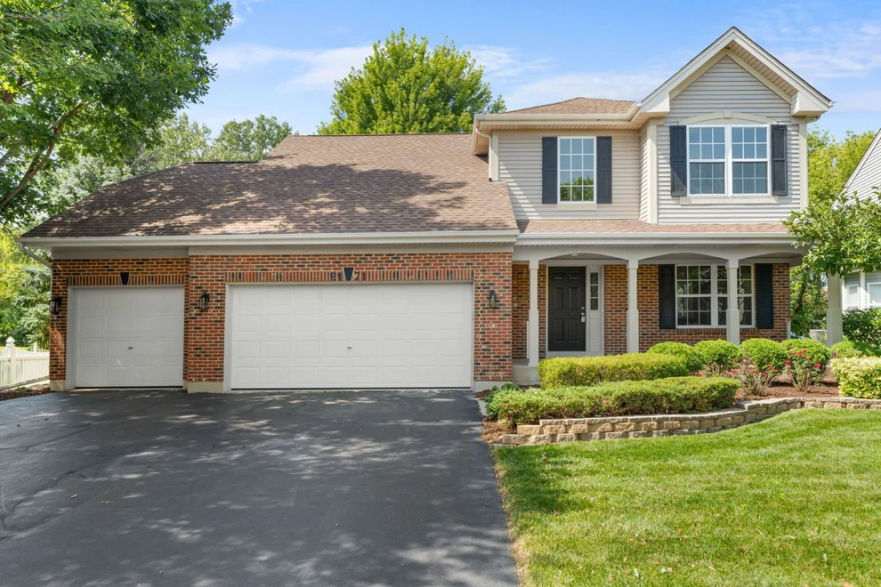 Unit for sale at 2171 Litchfield Lane, Lake In The Hills, IL 60156