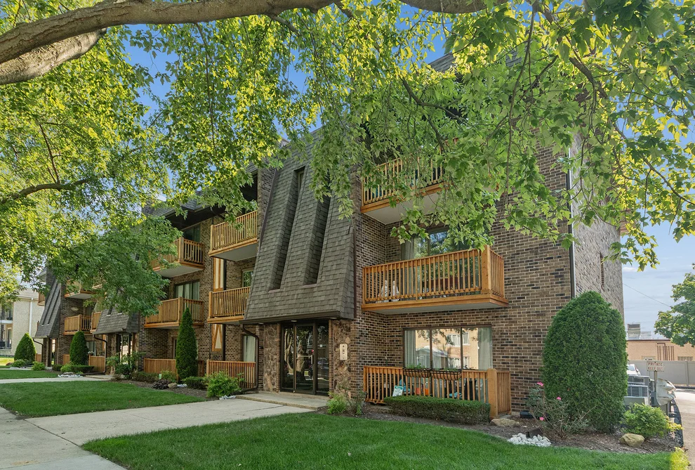 Unit for sale at 10428 S Keating Avenue, Oak Lawn, IL 60453
