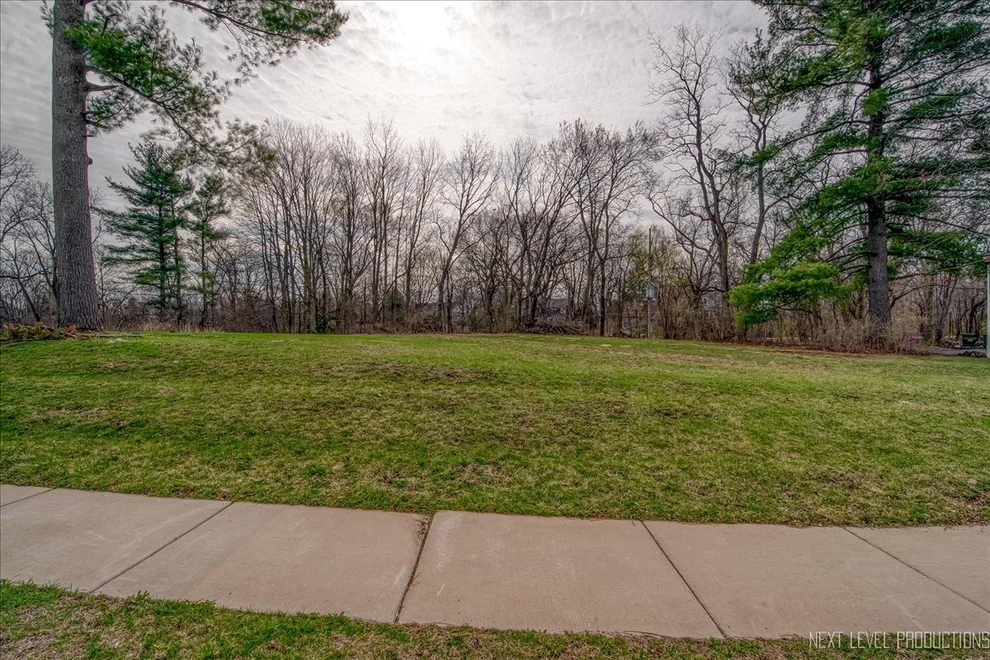 Unit for sale at 1028 Lodalia Court, Wheaton, IL 60189