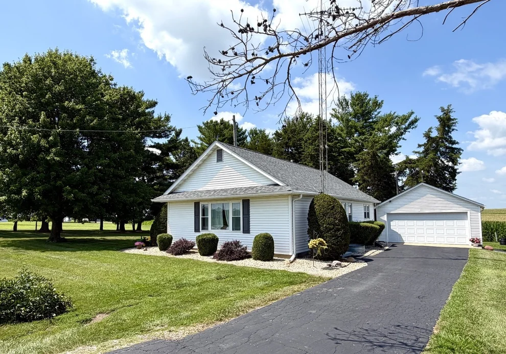 Unit for sale at 843 N 2401 Road, Oglesby, IL 61348