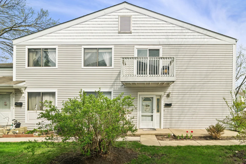 Unit for sale at 872 Cambridge Place, Wheeling, IL 60090