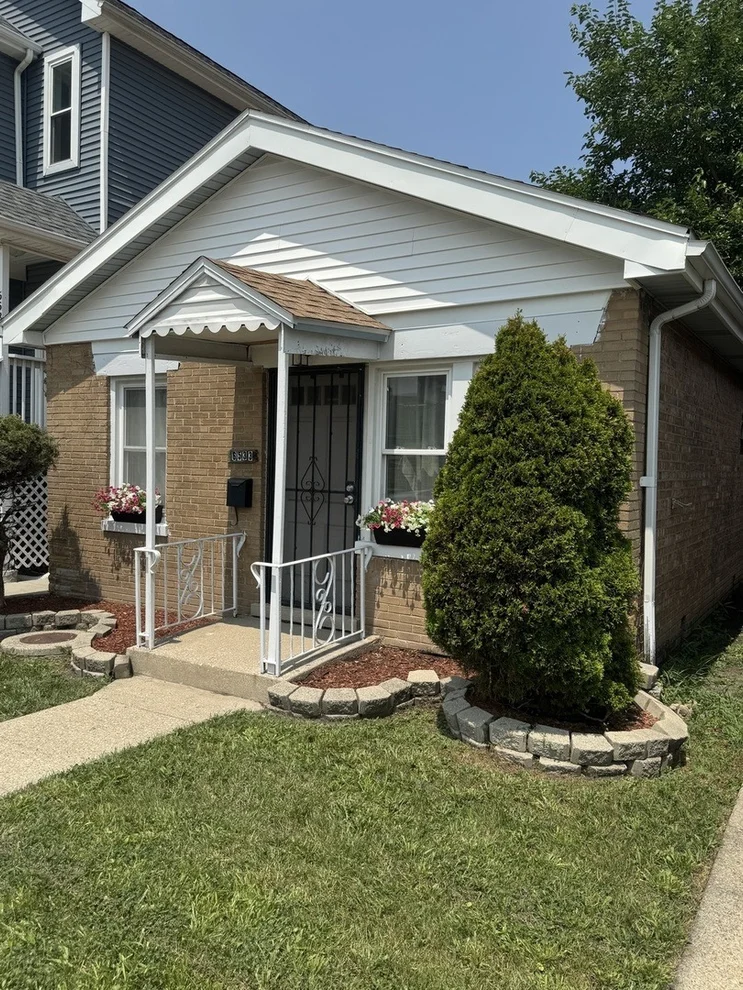 Unit for sale at 6533 16th Street, Berwyn, IL 60402