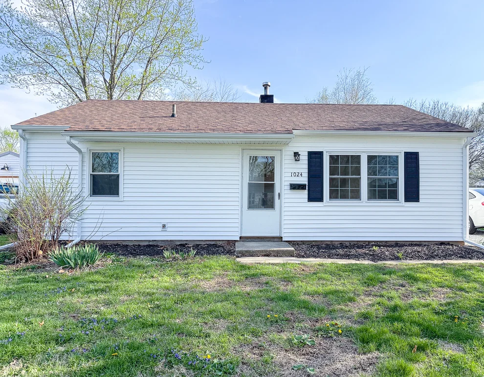 Unit for sale at 1024 Eastview Drive, Rantoul, IL 61866