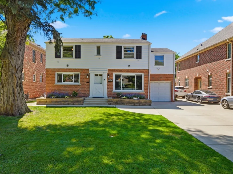 Unit for sale at 204 S Home Avenue, Park Ridge, IL 60068