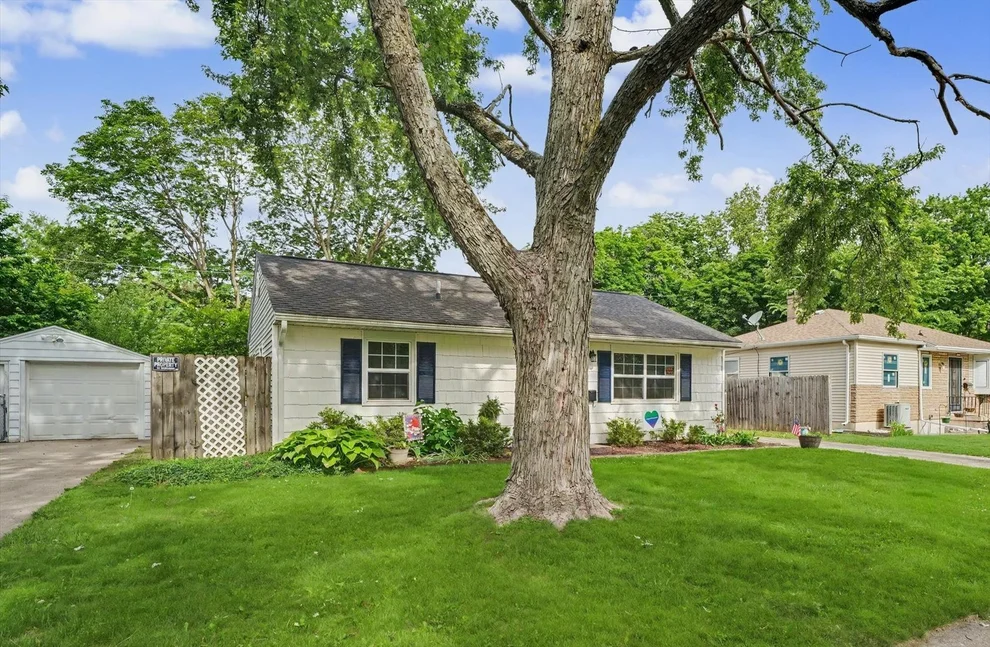 Unit for sale at 1401 S Cottage Grove Avenue, Urbana, IL 61801