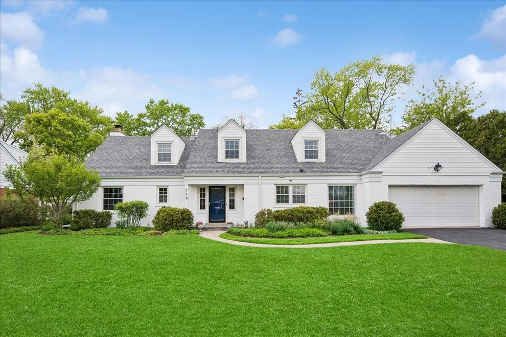 Unit for sale at 326 Jeffery Lane, Northfield, IL 60093