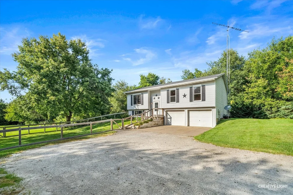 Unit for sale at 3716 E 2653rd Road, Sheridan, IL 60551