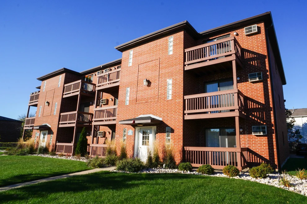 Unit for sale at 1130 Cedar Street, Glendale Heights, IL 60139