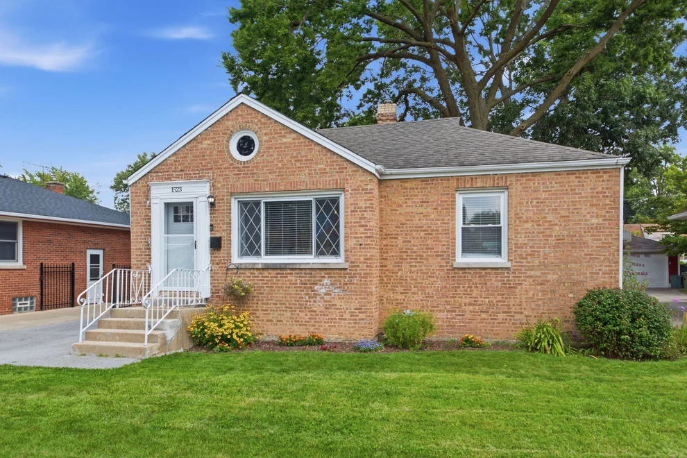 Unit for sale at 1523 N Rohde Avenue, Berkeley, IL 60163