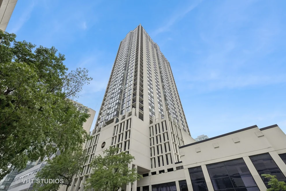 Unit for sale at 1122 N CLARK Street, Chicago, IL 60610