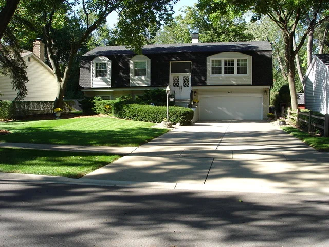 Unit for sale at 440 Sussex Court, BUFFALO GROVE, IL 60089