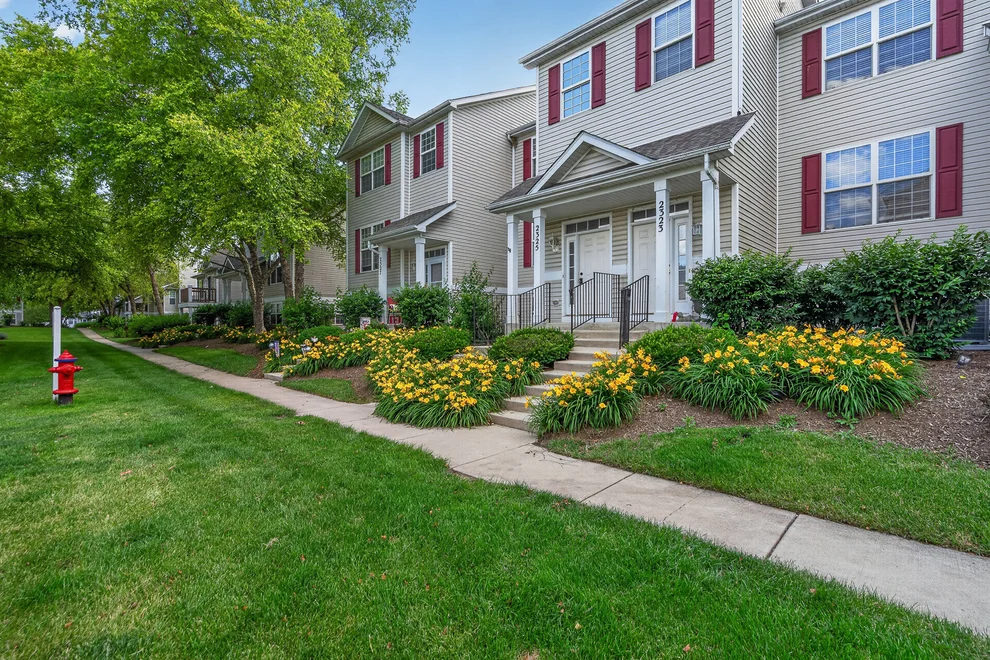 Unit for sale at 2325 Graystone Drive, Joliet, IL 60431