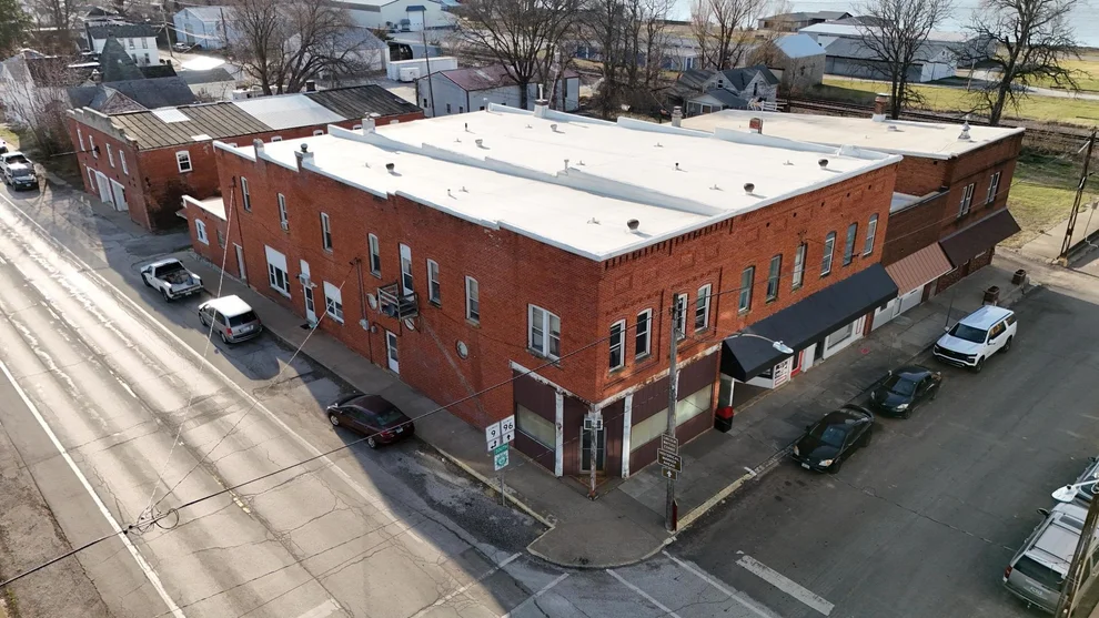 Unit for sale at 297 Oak Street, Dallas City, IL 62330