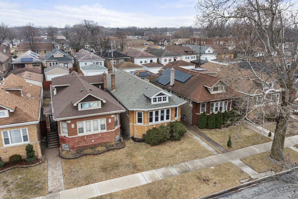 Unit for sale at 8411 S Dante Avenue, Chicago, IL 60619
