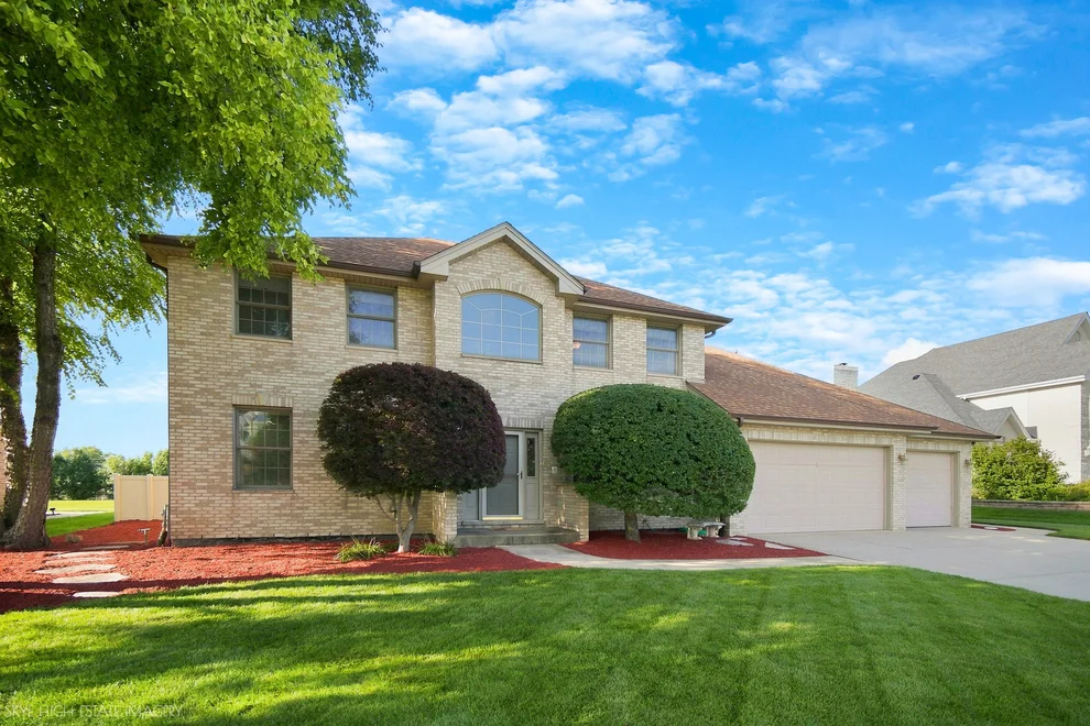 Unit for sale at 16015 Ridgewood Drive, Homer Glen, IL 60491