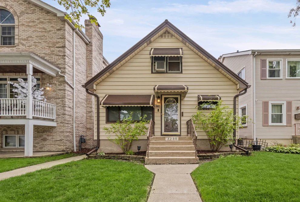 Unit for sale at 3238 N Pittsburgh Avenue, Chicago, IL 60634