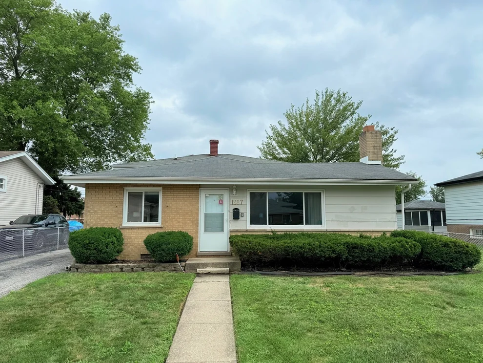 Unit for sale at 1287 Arthur Street, Calumet City, IL 60409