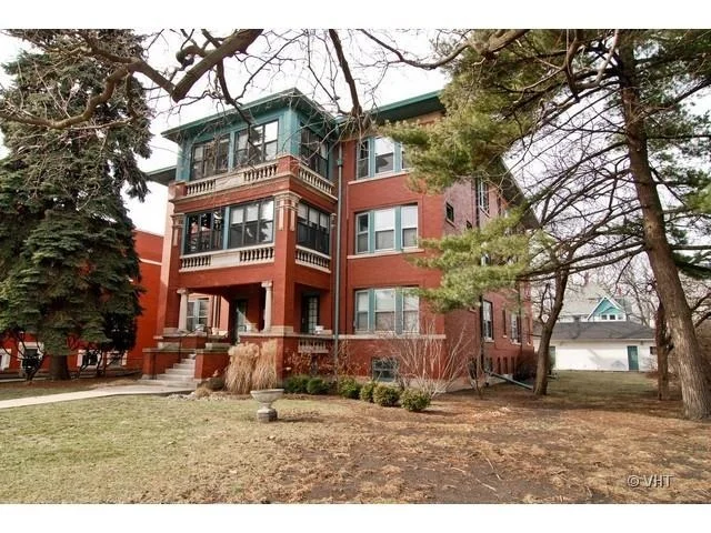 Unit for sale at 149 N Ridgeland Avenue, OAK PARK, IL 60302