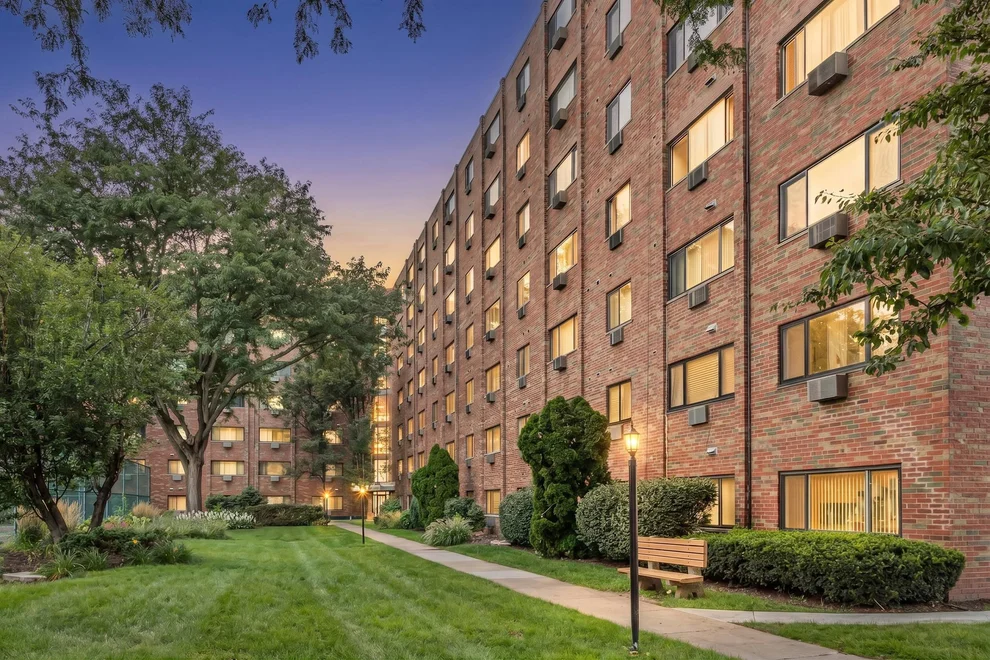 Unit for sale at 5358 N Cumberland Avenue, Chicago, IL 60656