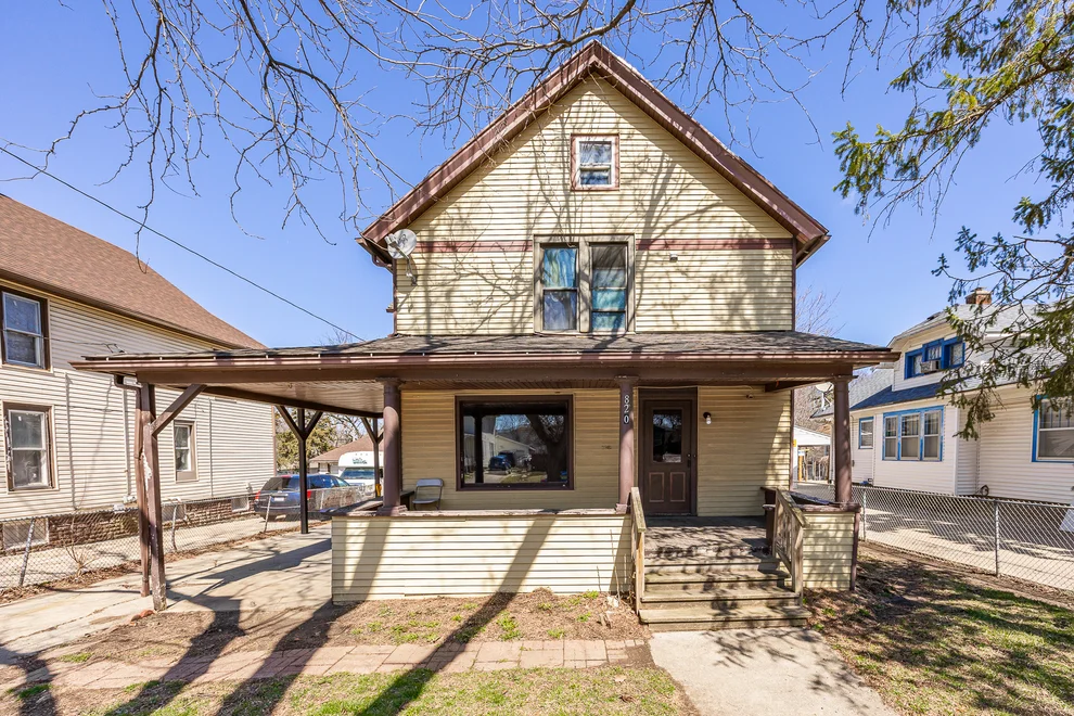 Unit for sale at 820 SPRING Street, Aurora, IL 60506