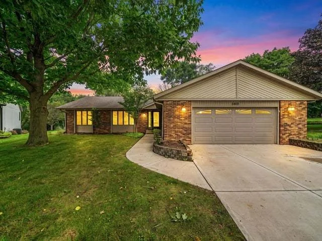 Unit for sale at 5405 Friendswood, Rockford, IL 61114