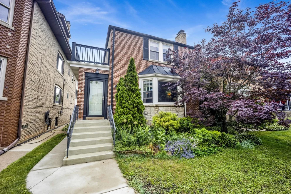 Unit for sale at 6043 N Keeler Avenue, Chicago, IL 60646