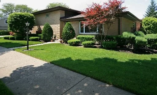 Unit for sale at 701 LAVERGNE Avenue, WILMETTE, IL 60091