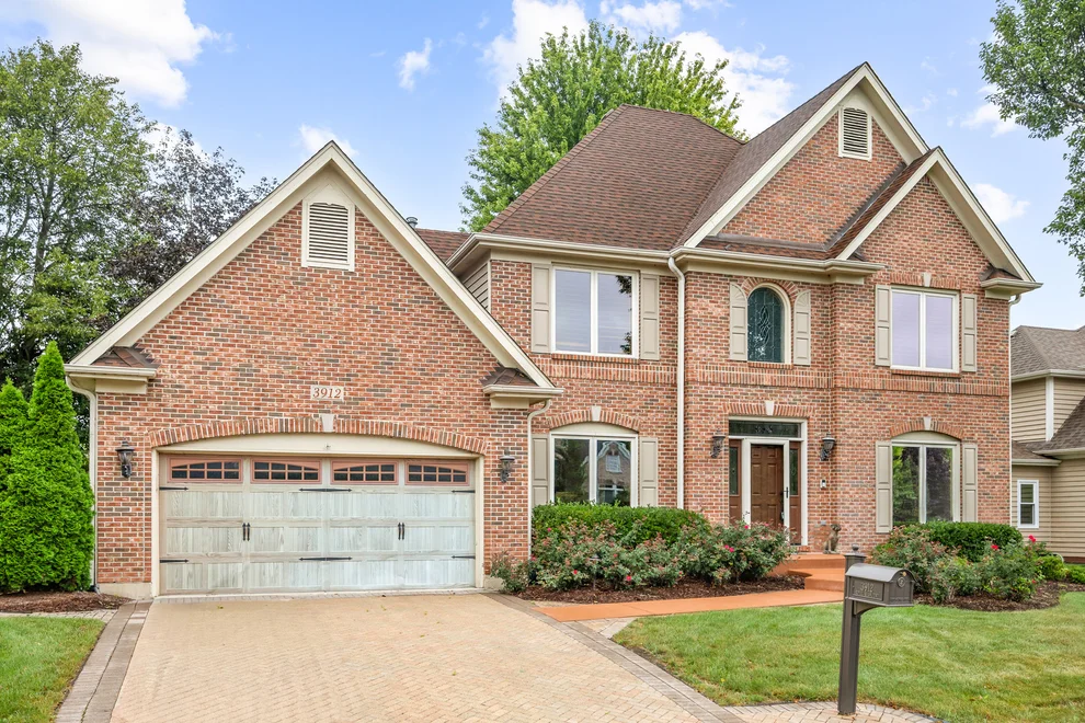 Unit for sale at 3912 Royal and Ancient Drive, St. Charles, IL 60174