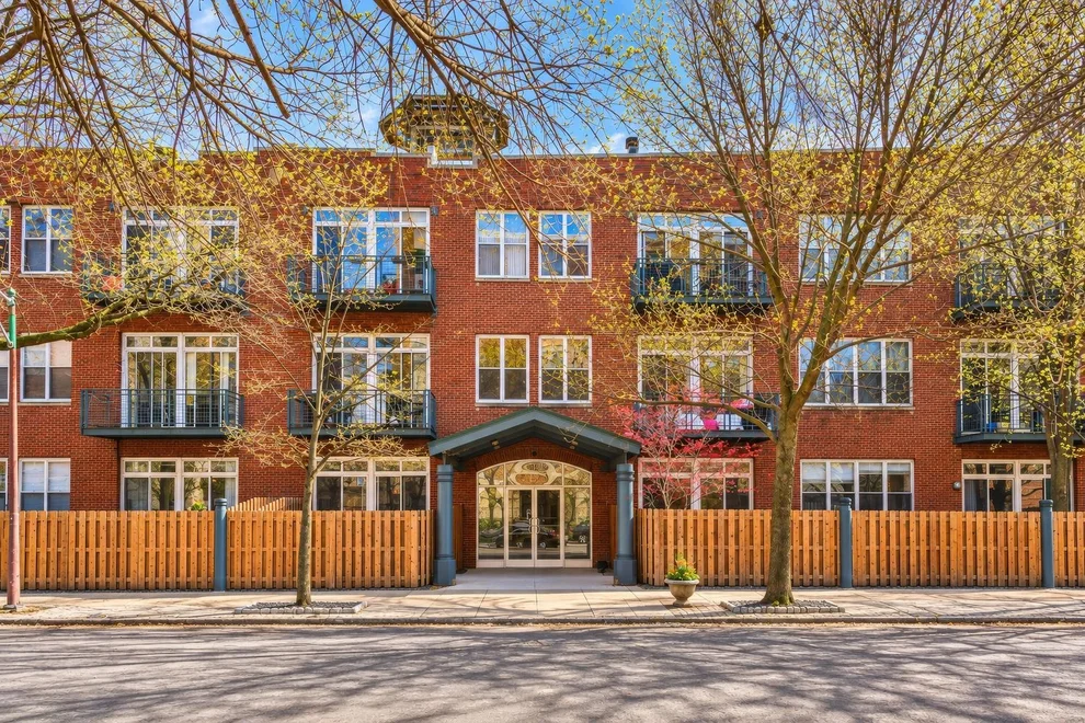 Unit for sale at 2333 W St. Paul Avenue, Chicago, IL 60647