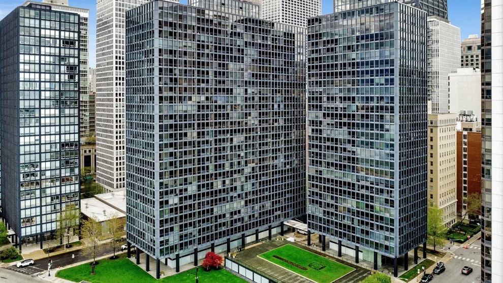Unit for sale at 900 N LAKE SHORE Drive, Chicago, IL 60611