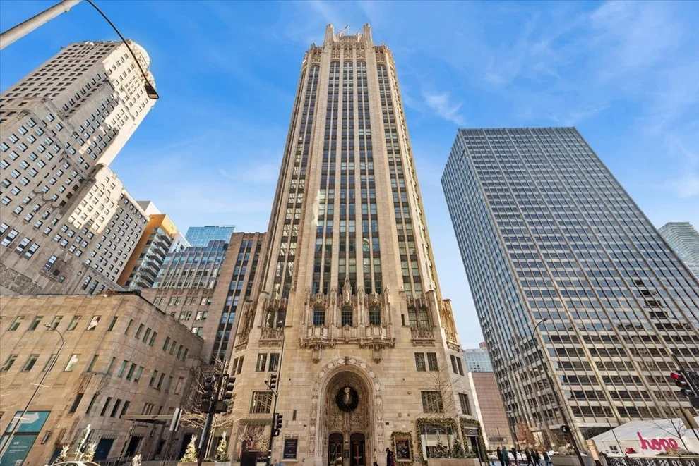 Unit for sale at 435 N Michigan Avenue, Chicago, IL 60611