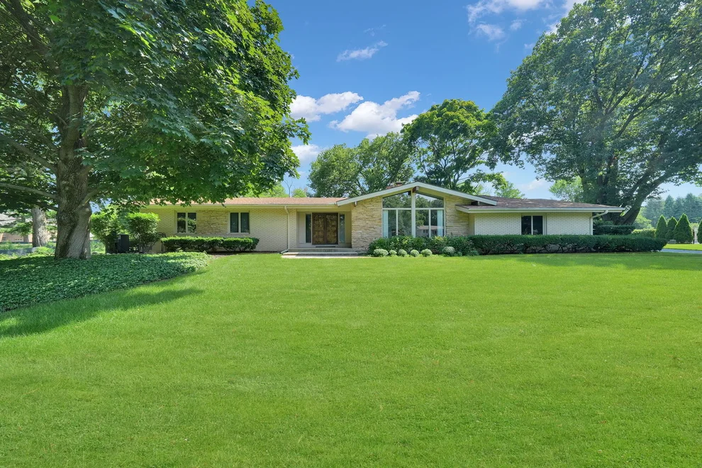 Unit for sale at 22W333 Glen Park Road, Glen Ellyn, IL 60137