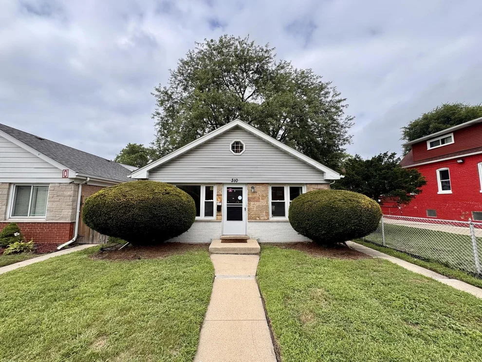 Unit for sale at 310 155th Place, Calumet City, IL 60409