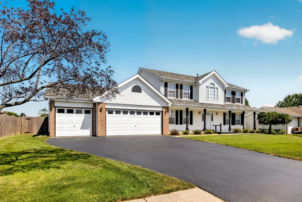 Unit for sale at 735 Kristi Drive, Byron, IL 61010