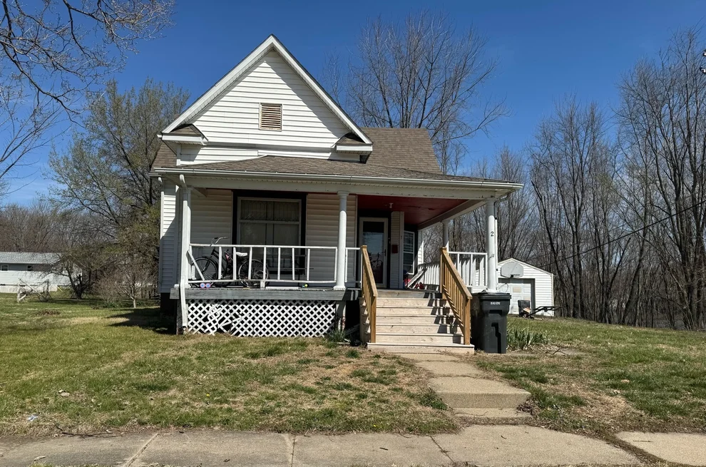 Unit for sale at 2 W Vine Street, Villa Grove, IL 61956