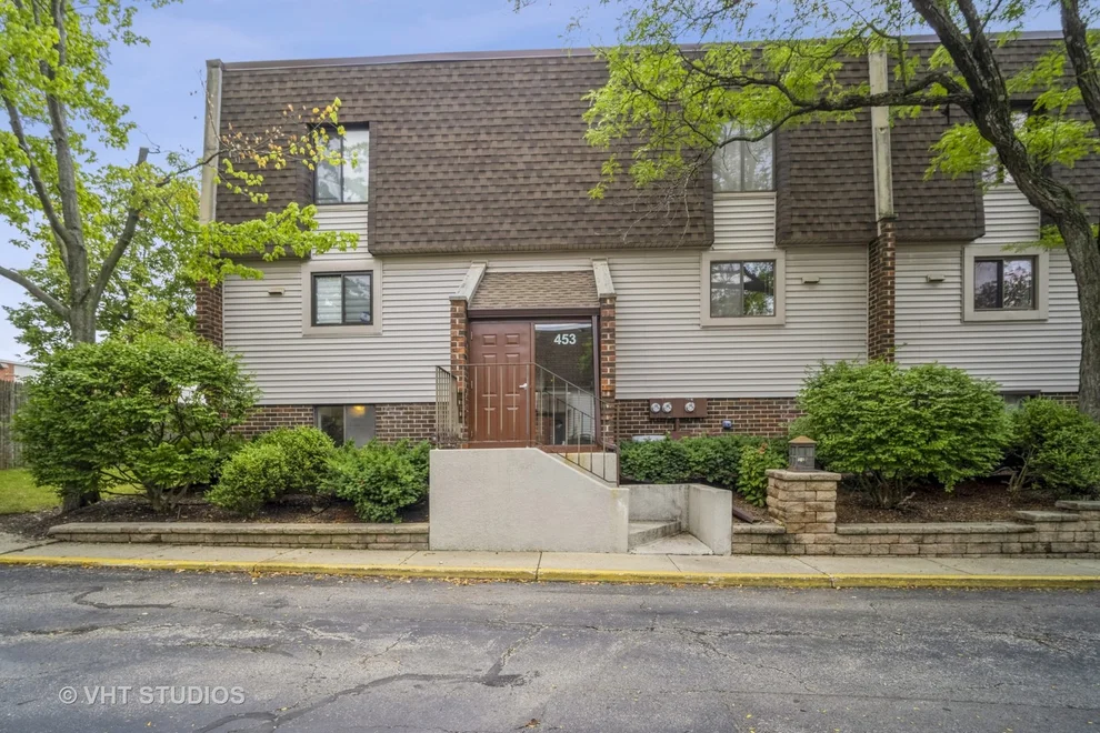 Unit for sale at 453 Elm Street, Deerfield, IL 60015