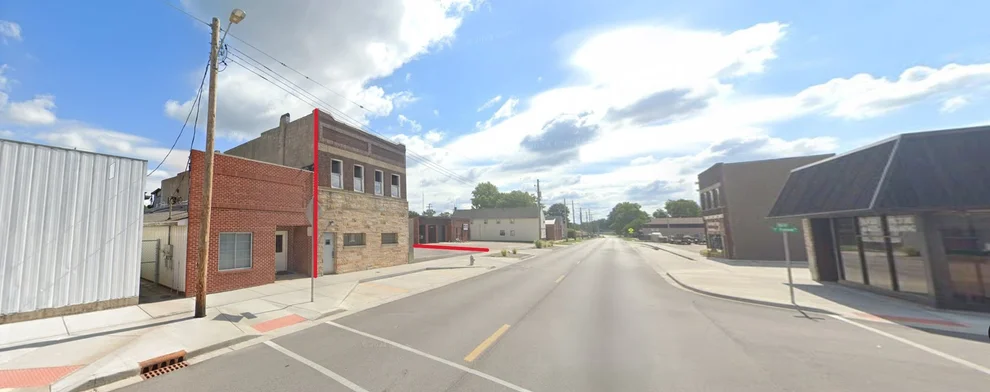Unit for sale at 229 E Main Cross Street, Taylorville, IL 62568