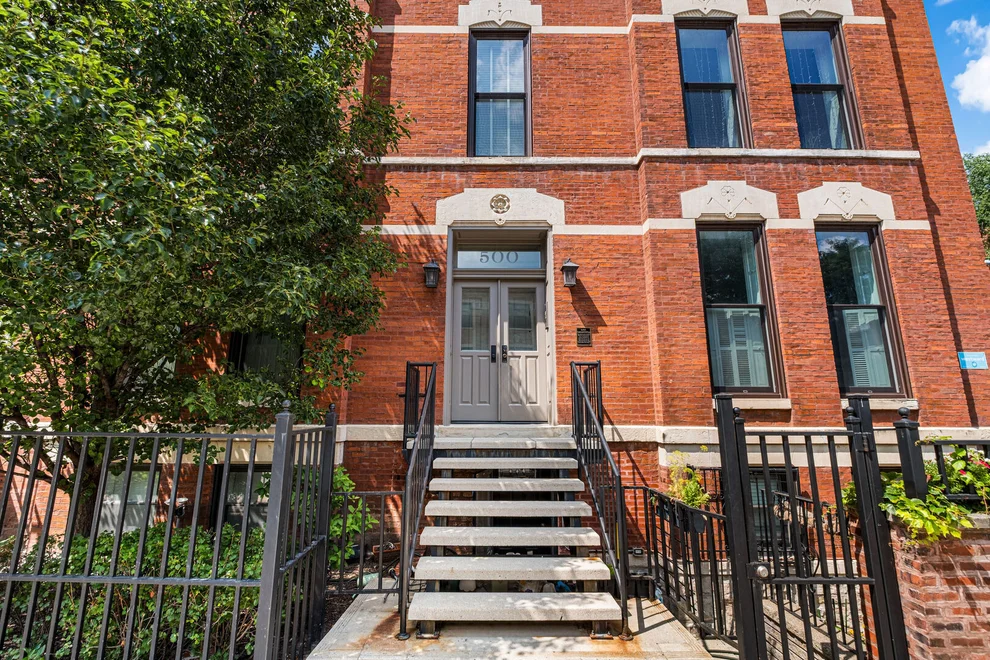 Unit for sale at 500 W Armitage Avenue, Chicago, IL 60614