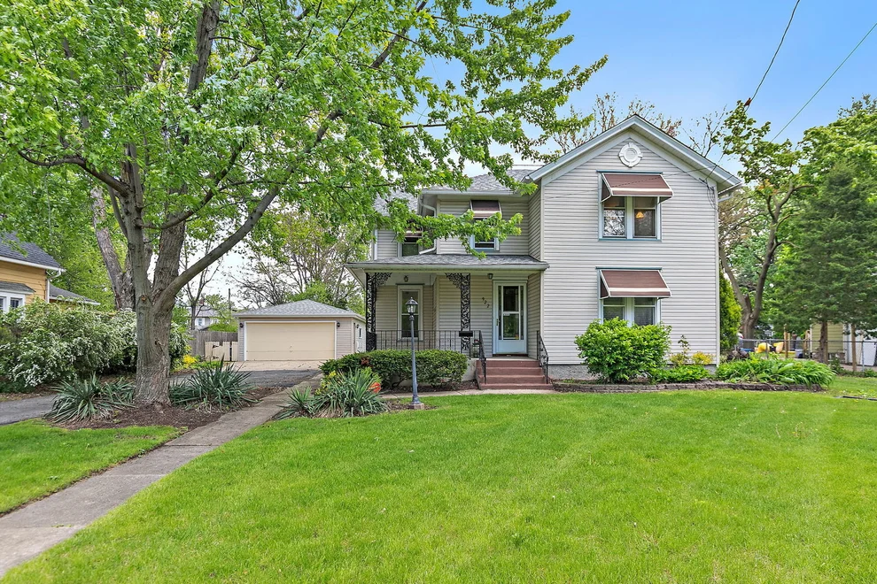 Unit for sale at 922 Douglas Avenue, Aurora, IL 60505