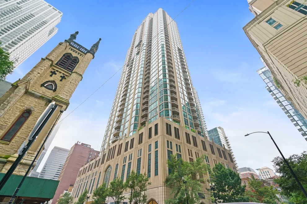 Unit for sale at 21 E HURON Street, Chicago, IL 60611