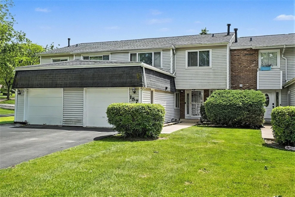 Unit for sale at 157 Thomas Road, Bolingbrook, IL 60440