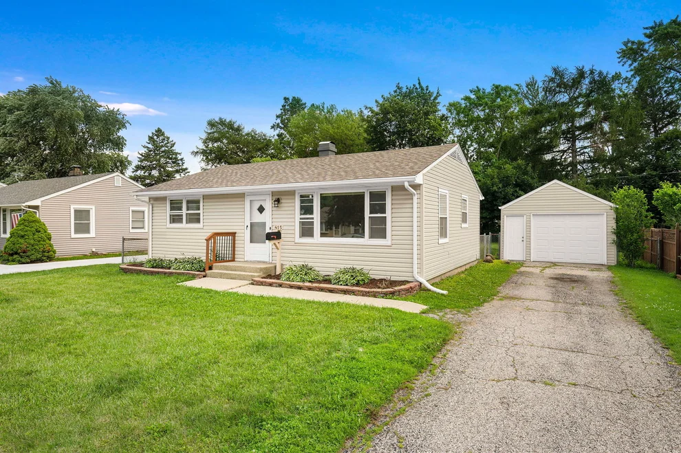 Unit for sale at 415 Alma Terrace, Cary, IL 60013