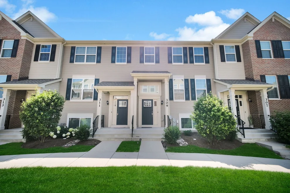 Unit for sale at 309 Lakeshore Drive, Oswego, IL 60543