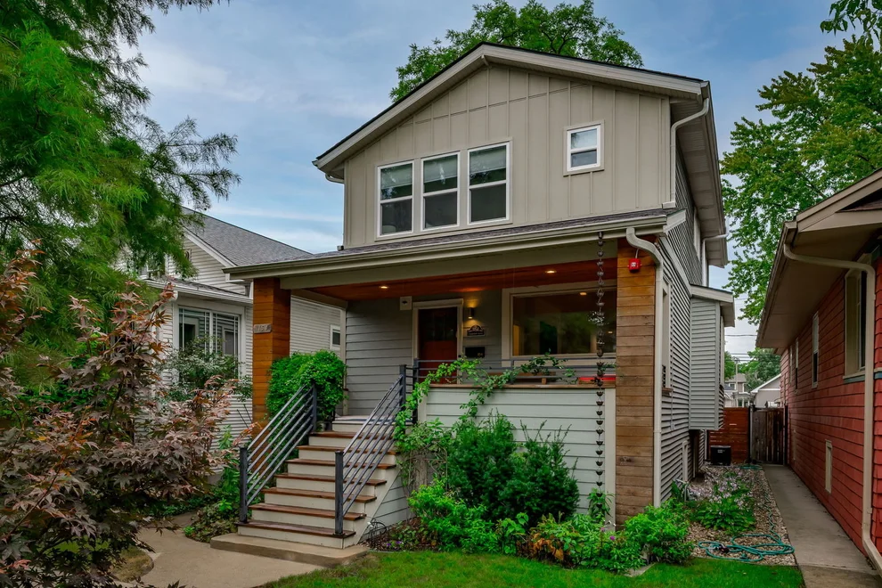 Unit for sale at 1154 S Elmwood Avenue, Oak Park, IL 60304