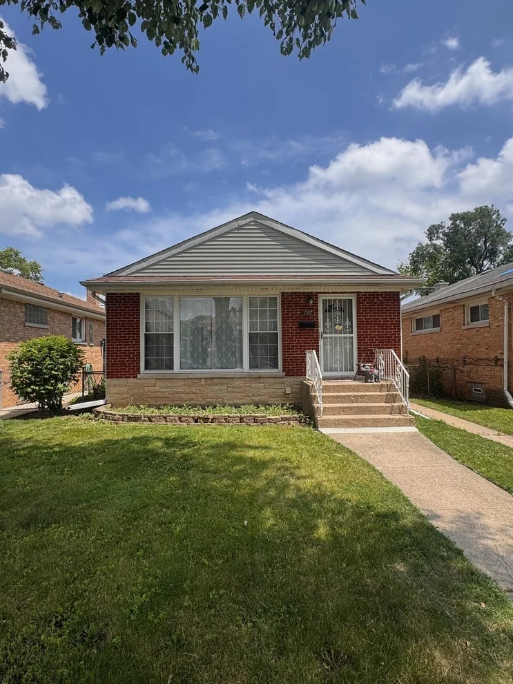 Unit for sale at 137 Linden Avenue, Bellwood, IL 60104