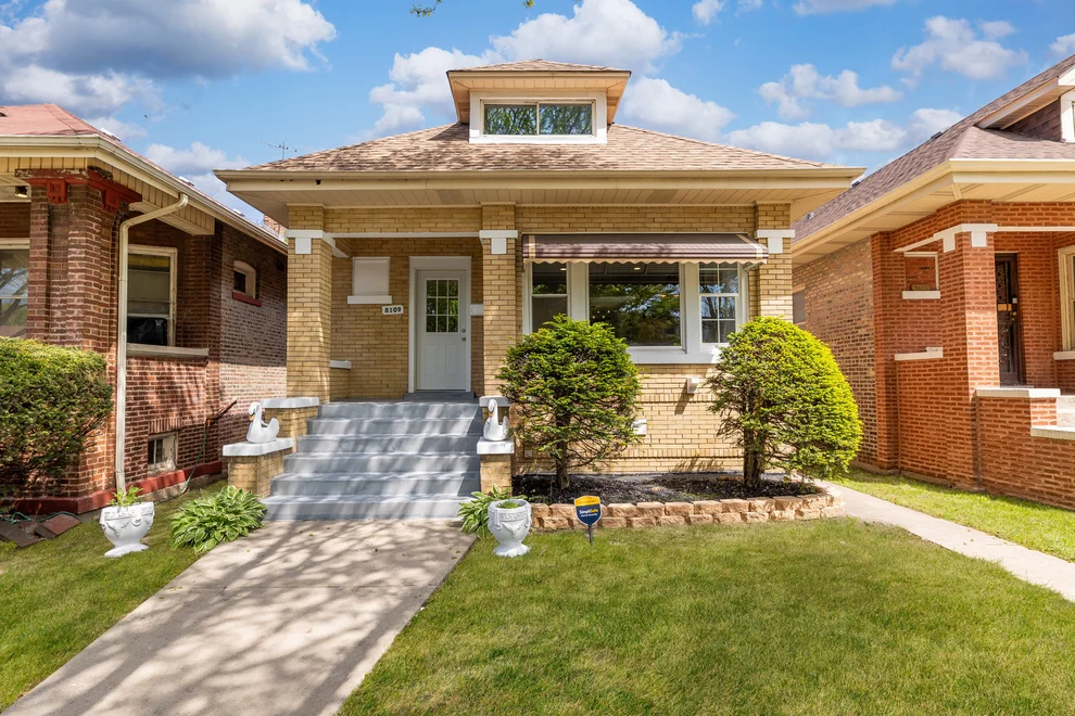 Unit for sale at 8109 S Marquette Avenue, Chicago, IL 60617