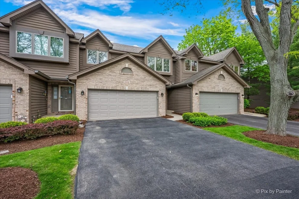 Unit for sale at 836 Millcreek Circle, Elgin, IL 60123