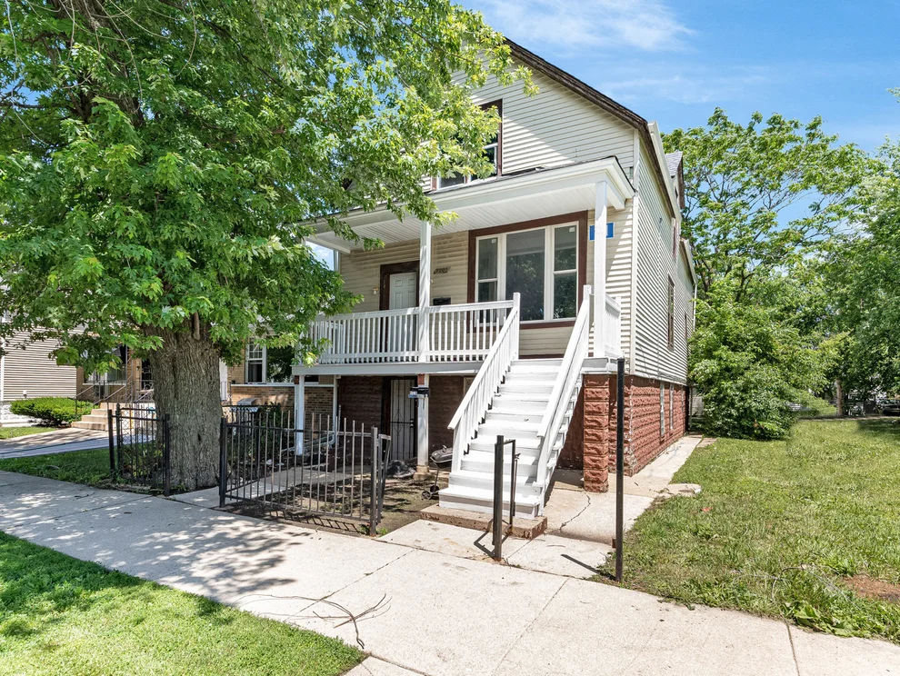 Unit for sale at 9209 S Woodlawn Avenue, Chicago, IL 60619