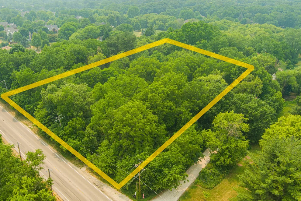 Unit for sale at 5N024 Route 31, St. Charles, IL 60175