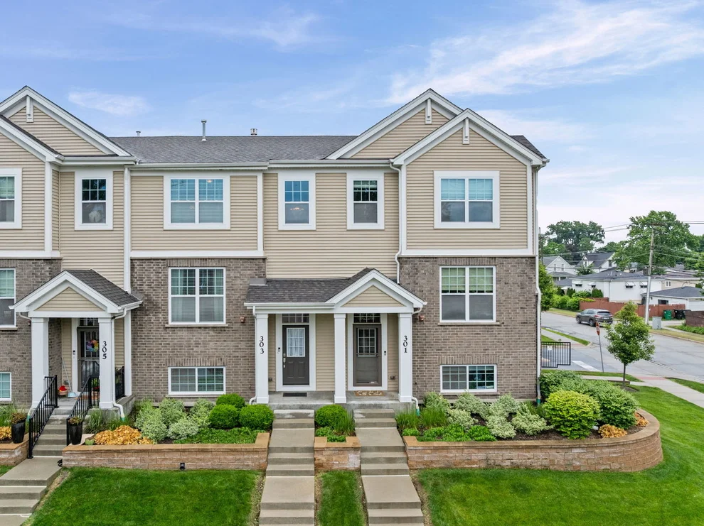 Unit for sale at 303 N Delphia Avenue, Park Ridge, IL 60068